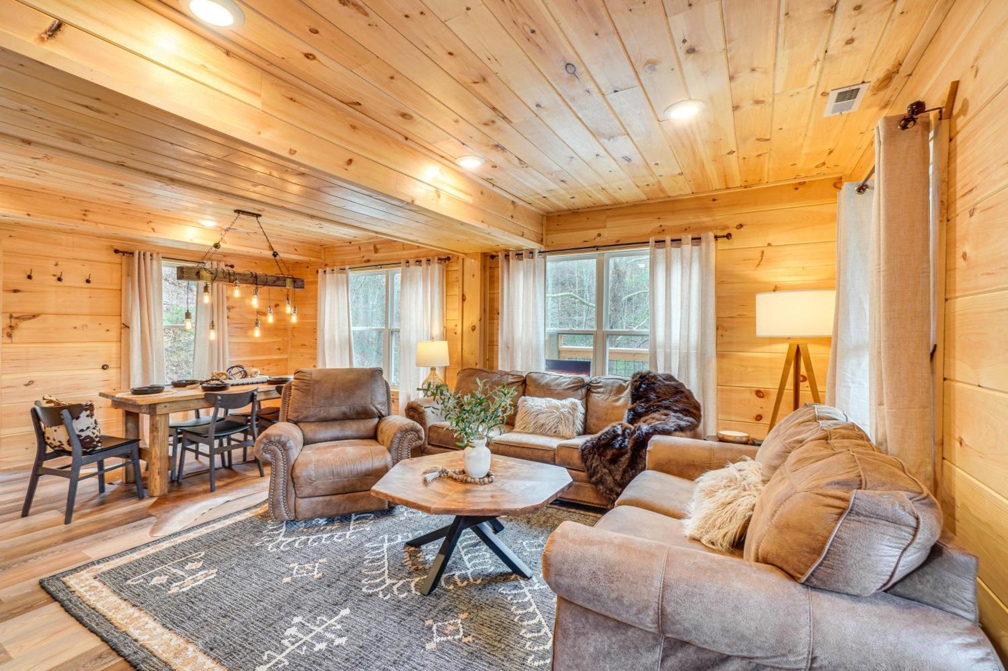 Cozy Sevierville Cabin With Hot Tub And Game Room! Pigeon Forge Exterior photo