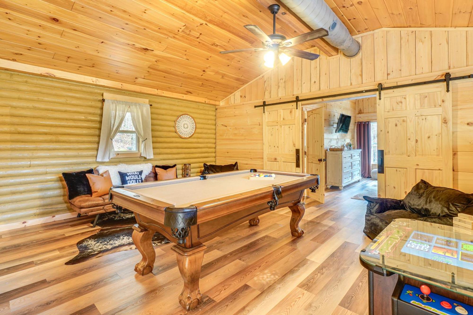 Cozy Sevierville Cabin With Hot Tub And Game Room! Pigeon Forge Exterior photo