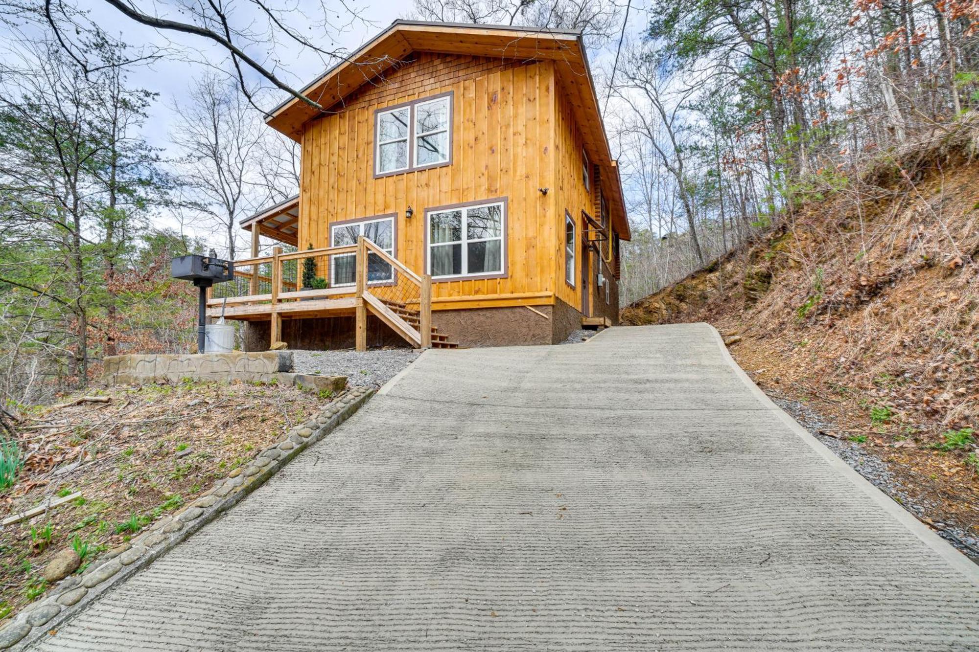 Cozy Sevierville Cabin With Hot Tub And Game Room! Pigeon Forge Exterior photo